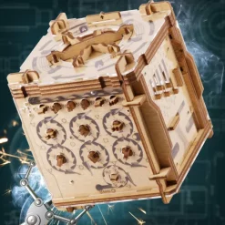 Cluebox Cambridge Labyrinth - Escape Room in a Puzzle Box