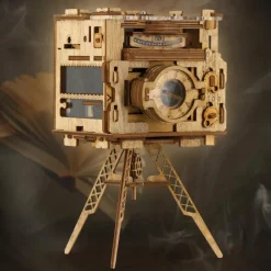 Cluebox Sherlock's Camera - Escape Room in a Puzzle Box