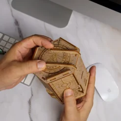 Fort Knox ? Wood Puzzle Box Escape Room Experience