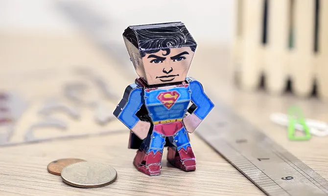 Superman Justice League Legends - Metal Earth 3D Model Puzzle
